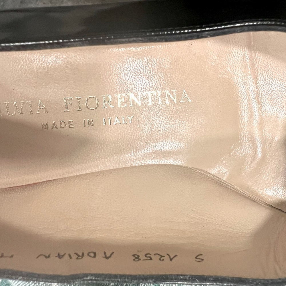 Silvia Fiorentina Black & Tan Pumps w/ Bow Size 8 - Picture 11 of 11